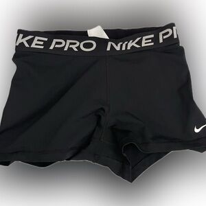 Nike pro shorts size large